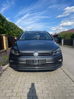 VW GOLF SPORTSVAN 1.5 TSI 96 kW najeto 133000km,r.v. 2018 - 9