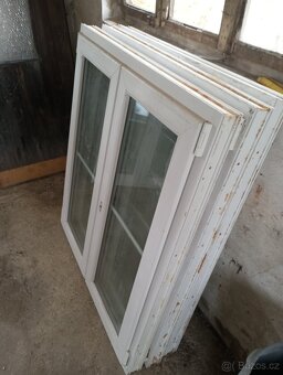 5 ks plastových oken - 9