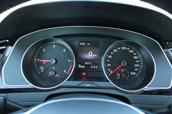 Volkswagen Passat, 2,0TDi 140KW, 94.580 km, ČR, r.v. 2017 - 9