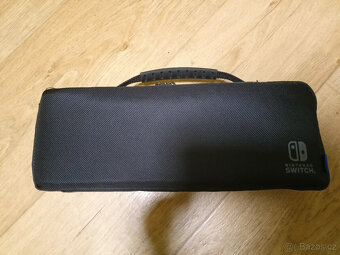 Nintendo Switch V2 s Chipem a Plátěným pouzdrem - 9