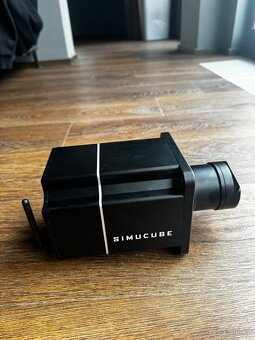 Sim-racing simulátor na prodej – TOP stav, profi komponenty - 9