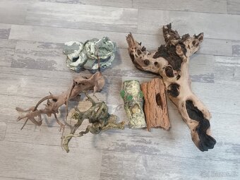 Akvárium 300L + veškeré vybavení - 9