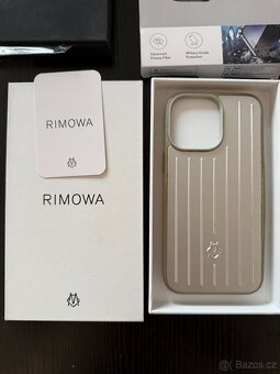Apple iPhone 15 Pro Max 256GB Natural Titanium + Rimowa obal - 9