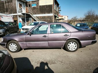 Mercedes-Benz W124 300D Turbo,Automat,Tažné,Šíbr - 9