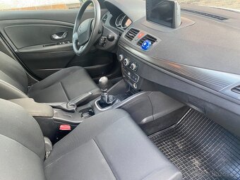 Renault Megane 1.6 16V KZ0V - 9