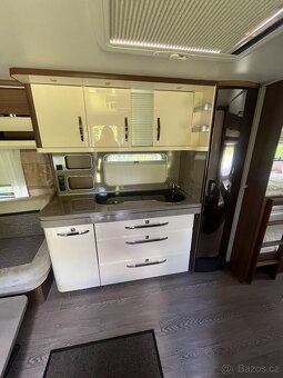 Obytný přívěs 2019 Hobby Prestige 720 UKFE 7 míst DPH - 9