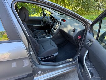 PEUGEOT 308 KOMBI, 1.6 benzín, NOVÁ STK, tažné zařízení - 9