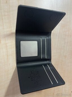 Peněženka MAGSAFE - 9