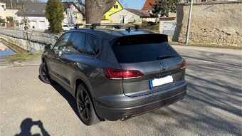 Volkswagen touareg 3,0tdi 170kw - 9