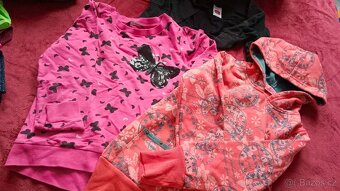 Balík vel.128 holčička - 9