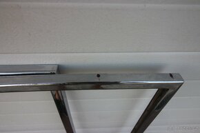 Tatra 603/1 - rámy oken předních dveří - 9