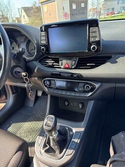 Hyundai i30 Fastback 1,4 T-GDI - 9