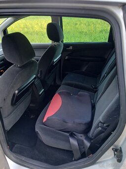 Ford C-max 1.6 tdci,80kw,automat - 9