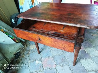 Starožitny nábytek stoly, sofa sedačka+kreslo - 9