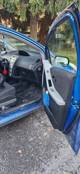 Prodám Toyota Yaris 1.3 jako celek , ideálně jako na ND . - 9