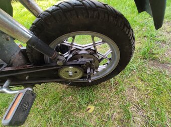 Gilera EC 1 Mini Moped - 9