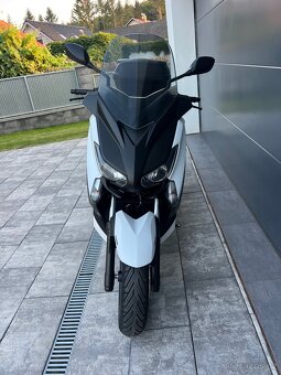 YAMAHA X-Max 125 - 9