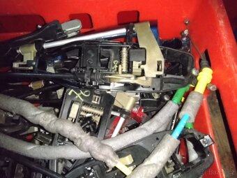 Klika, zámek BMW - 9