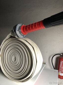 hasičský přístroj 6kg , Revize , hasičský hydrant - 9