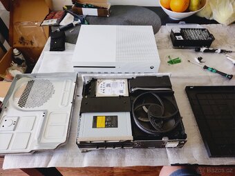 Xbox one S - 9