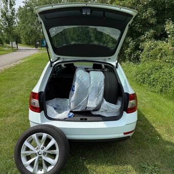 ŠKODA OCTAVIA  3 facelift Kombi benzin/CNG - 9