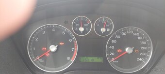 Ford Focus Hatchback 2007 - 9