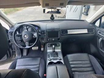 VW Touareg 3.0 TDi V6 R-line - 9