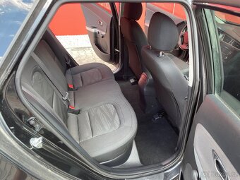 Kia Ceed 1.4 CRDi kombi - 9