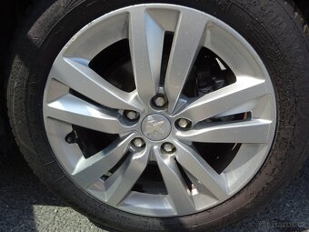 Peugeot 308 1,2 E-THP - 9