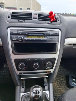 Škoda Octavia II kombi, 96 KW, Ambiente , facelift - 9