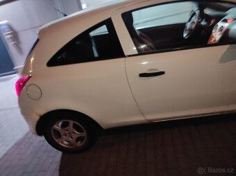 Opel Corsa D pojízdná na přihlášení - 9