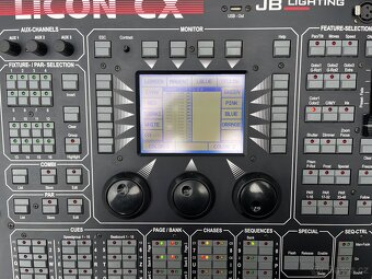 JB Lightning Licon CX + case - 9
