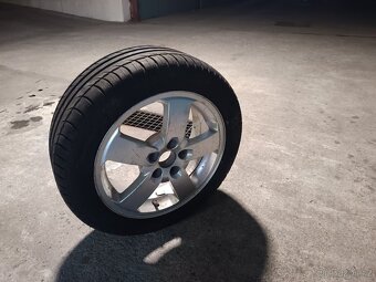 ALU kolo Škoda fabia originální 195/50 R15 - 9