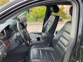 Volkswagen Touareg 3,0 TDi V6 165kW 4x4 - 9