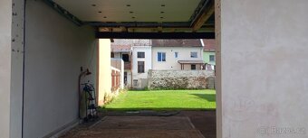 Dům na náměstí - 9