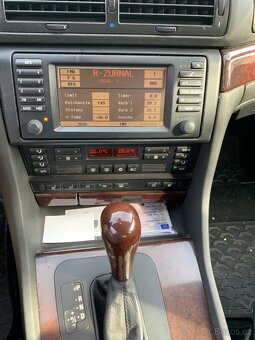 BMW 740d e38 - 9