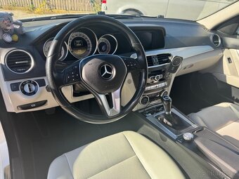 Prodám Mercedes-Benz v 200 Avantgarde - 9