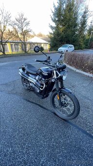 Motocykl Triumph - 9