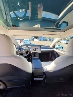 Tesla Model Y Dual Motor 2022 - 9