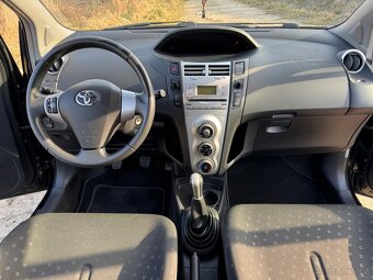 Toyota Yaris 1.Oi - 9