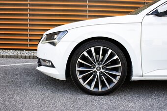 Škoda Superb 2.0 TDI 190k L&K DSG Top stav - 9