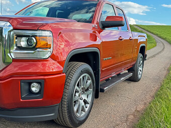 GMC SIERRA K1500 Z71 - 5.3 V8 4x4 360HP - EXKLUZIVNÍ - 9