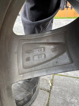 Zimní sada 215/55R17 Passat B8 , Tiguan III - 9