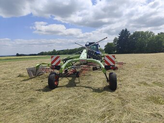 Shrnovač píce Claas LINER 1650 Twin - 9