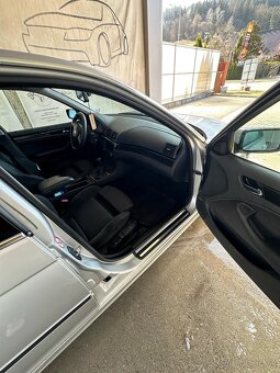 BMW e46 320i 125 kw - 9