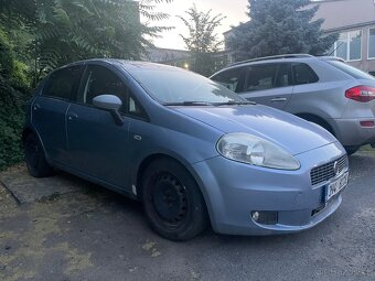 Prodám nebo vyměním Fiat Grande Punto 1.2i  48 KW   R.V.2009 - 9