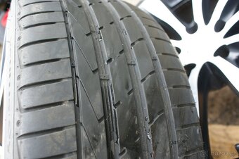 R20 alu kola na Audi VW Seat Skoda 5x112 dvoubarevná - 9