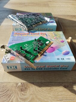 Kabely k PC, napájecí adaptéry - 9