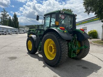 traktor John Deere 6115M - 9