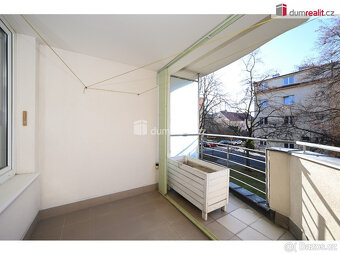 Prostorný byt, 146,8 m2 + lodžie 8,1 m2, zahrada 1666 m2, sk - 9